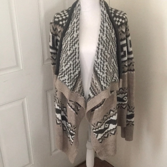 Abercrombie & Fitch Sweaters - “Abercrombie & Fitch” Cardigan Sweater!